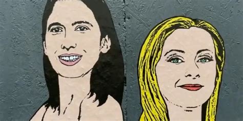 giorgia meloni nuda|Giorgia Meloni e Elly Schlein nude e incinte nel murale dell’artista ...